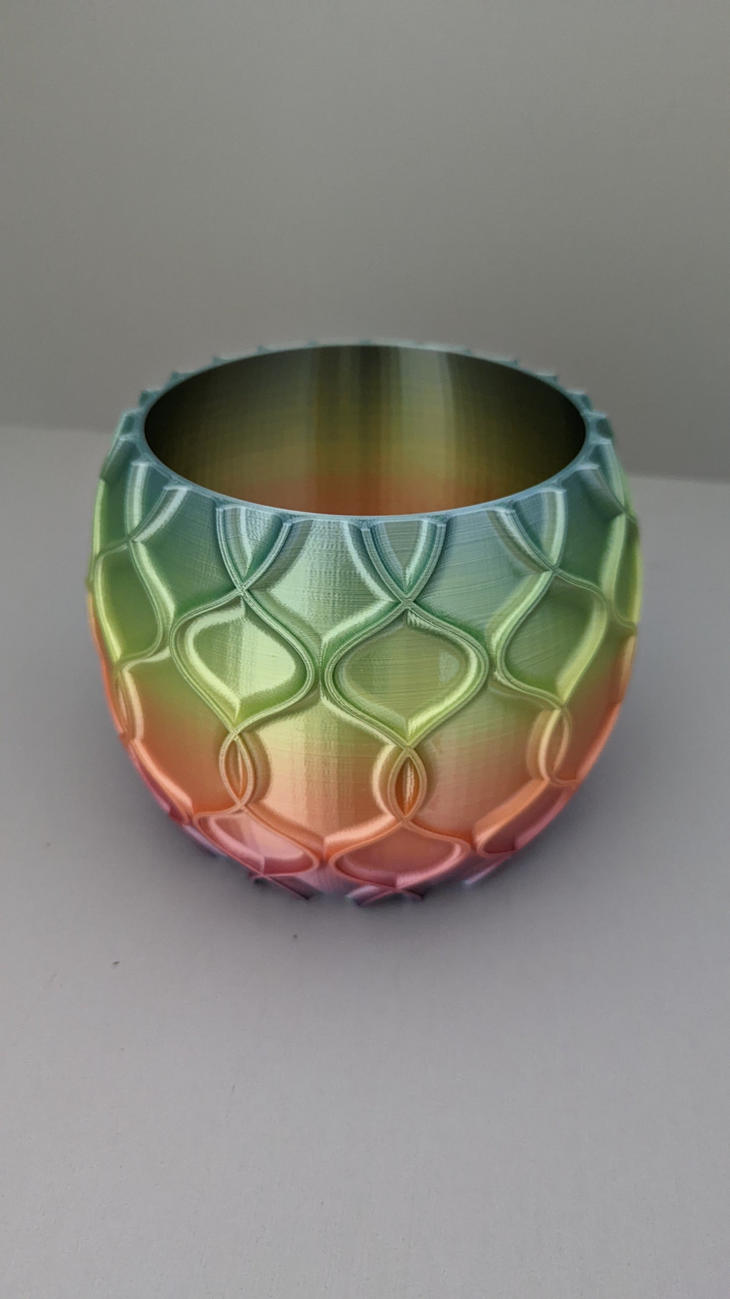 Curved Wave Pot